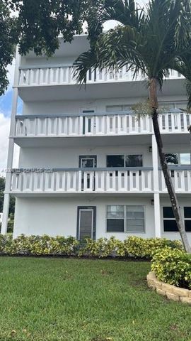 1044 Harwood D D, Deerfield Beach, FL 33442