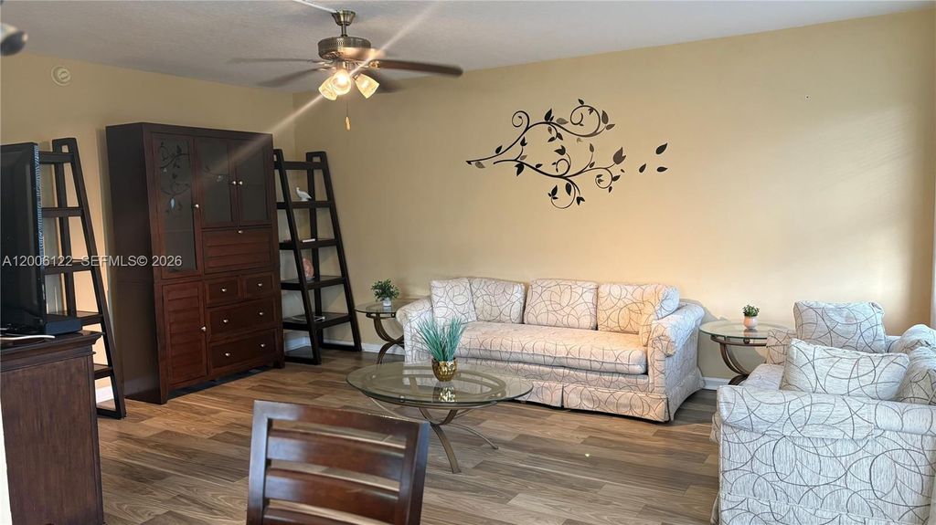 1044 Harwood D D, Deerfield Beach, FL 33442
