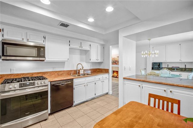 15335 Magnolia 215, Sherman Oaks, CA 91403
