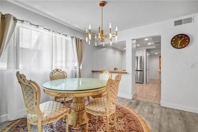 15335 Magnolia 215, Sherman Oaks, CA 91403
