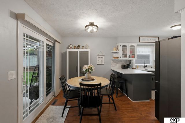 815 Juniper Circle, Papillion, NE 68046