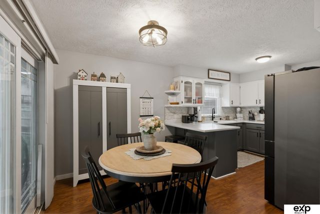 815 Juniper Circle, Papillion, NE 68046
