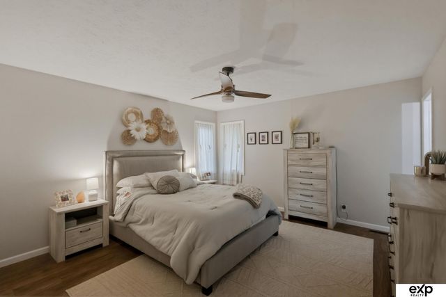 815 Juniper Circle, Papillion, NE 68046