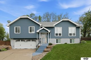 815 Juniper Circle, Papillion, NE 68046