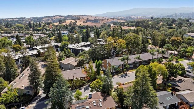 2323 Eastridge Avenue 512, Menlo Park, CA 94025