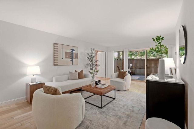 2323 Eastridge Avenue 512, Menlo Park, CA 94025