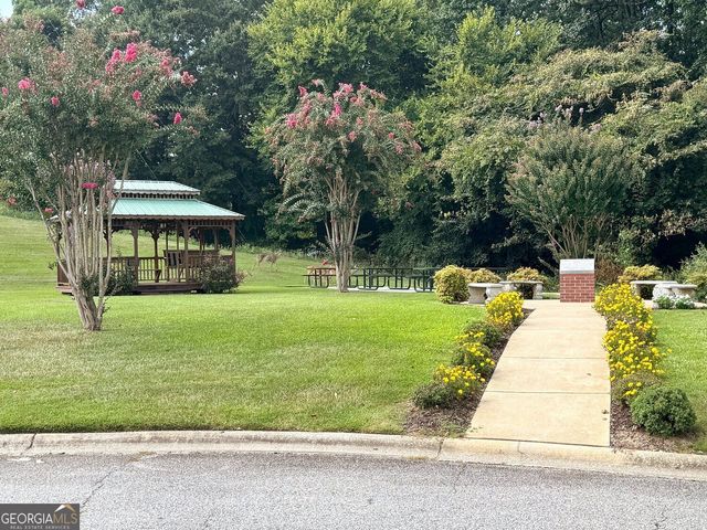200 Emily Park, Fayetteville, GA 30215