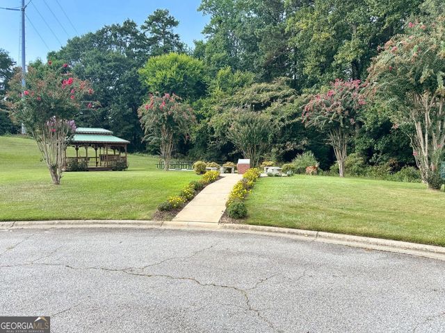 200 Emily Park, Fayetteville, GA 30215