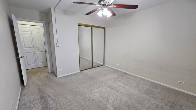 1460 Fairlane Drive 329, Schaumburg, IL 60193