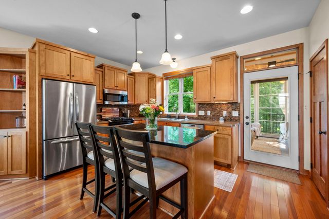 15692 Enfield Avenue N, Hugo, MN 55038