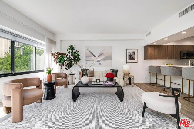 7135 Hollywood Boulevard 305, Los Angeles, CA 90046