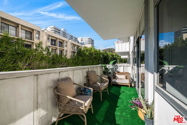 7135 Hollywood Boulevard 305, Los Angeles, CA 90046