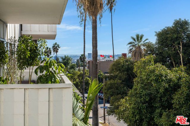 7135 Hollywood Boulevard 305, Los Angeles, CA 90046