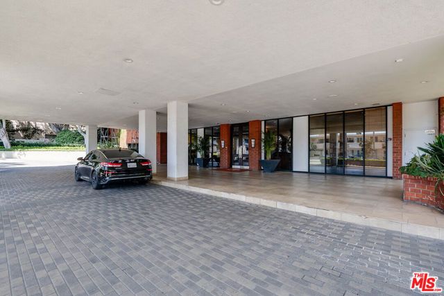 7135 Hollywood Boulevard 305, Los Angeles, CA 90046