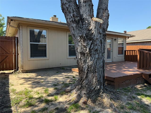 10239 Blackjack Oaks Drive, Dallas, TX 75227