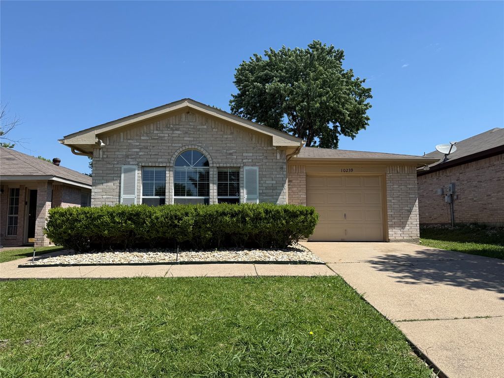 10239 Blackjack Oaks Drive, Dallas, TX 75227