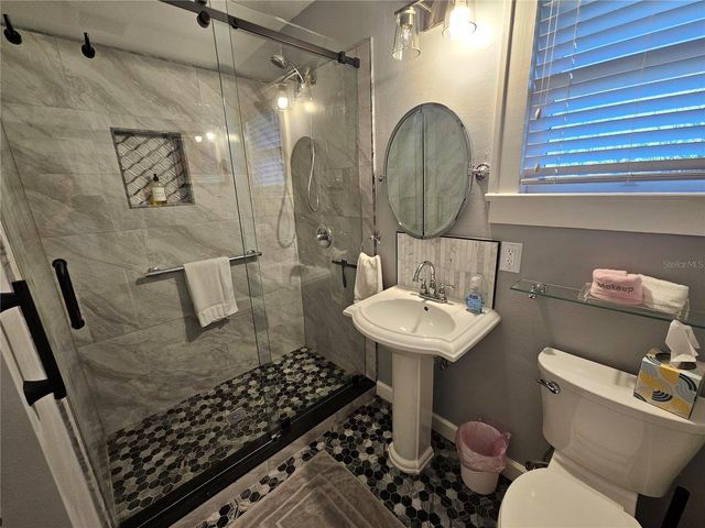 1035 E ROBSON STREET, Tampa, FL 33604