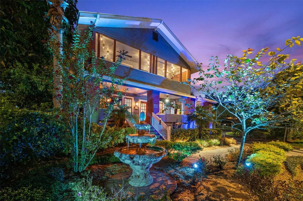 Image 2 of property listing at 1035 E ROBSON STREET, Tampa, FL 33604