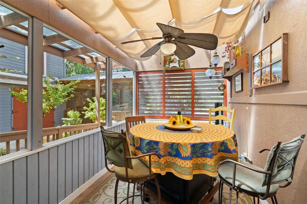 Image 20 of property listing at 1035 E ROBSON STREET, Tampa, FL 33604