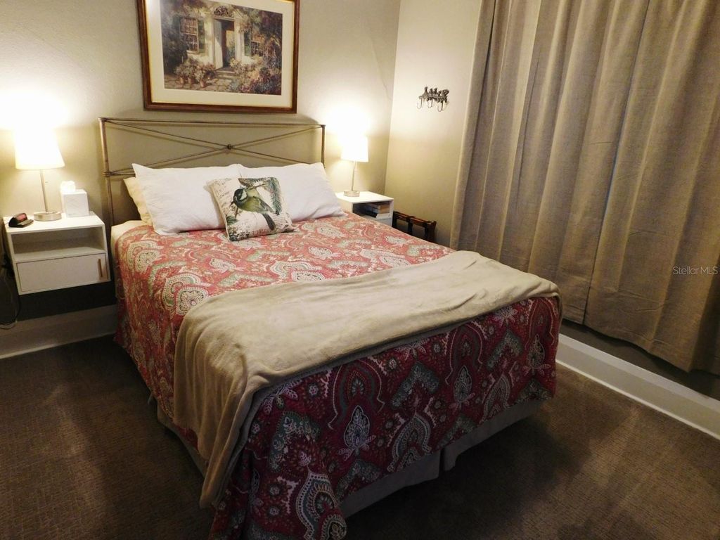 Image 28 of property listing at 1035 E ROBSON STREET, Tampa, FL 33604