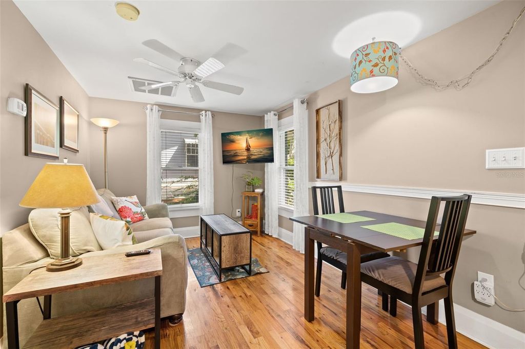 Image 40 of property listing at 1035 E ROBSON STREET, Tampa, FL 33604