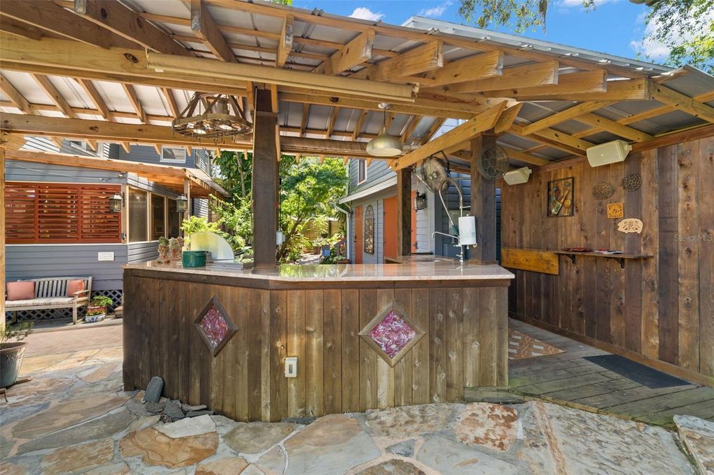 Image 53 of property listing at 1035 E ROBSON STREET, Tampa, FL 33604