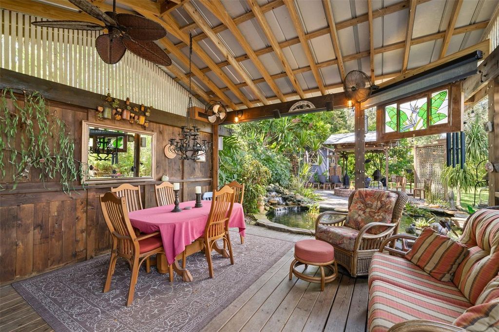 Image 55 of property listing at 1035 E ROBSON STREET, Tampa, FL 33604