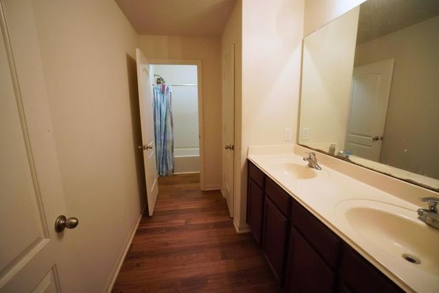 1835 Garnet Breeze Drive, Rosharon, TX 77583