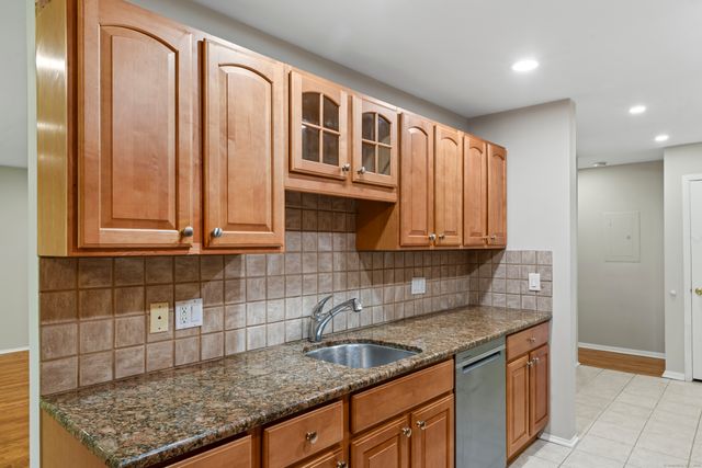 245 Hamilton Avenue 1, Stamford, CT 06902