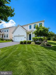 823 S HAINES CIR, Downingtown, PA 19335