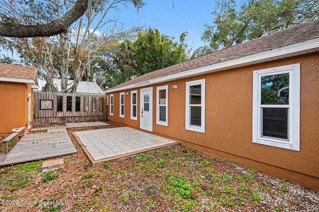 683 Old Oak Street, Melbourne, FL 32935