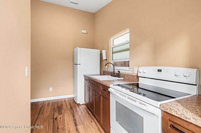 683 Old Oak Street, Melbourne, FL 32935