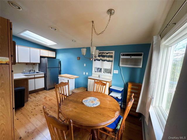 15 Maple Street, West Babylon, NY 11704