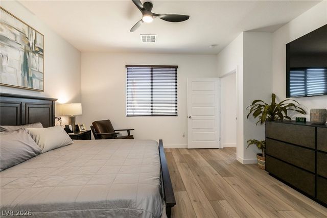 9764 Douglas Fir Street, Las Vegas, NV 89143