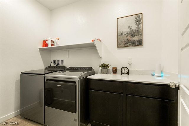 9764 Douglas Fir Street, Las Vegas, NV 89143