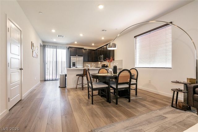 9764 Douglas Fir Street, Las Vegas, NV 89143