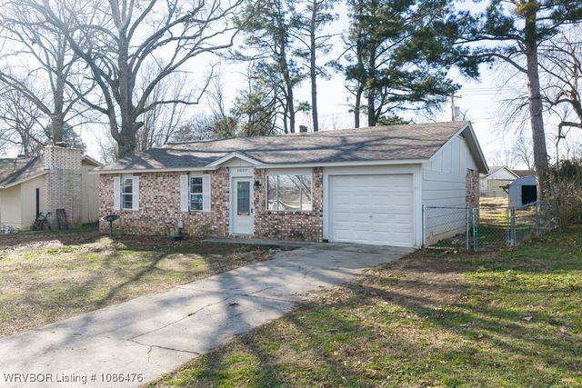 1009 N Street, Barling, AR 72923