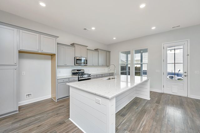 102 Arrowwood Way, Summerville, SC 29485