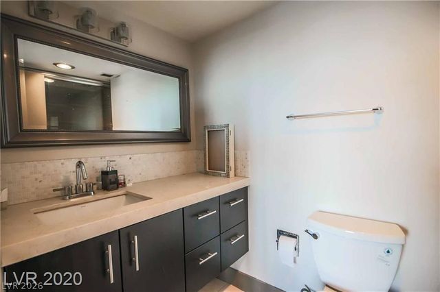 3111 Bel Air Drive 4B, Las Vegas, NV 89109