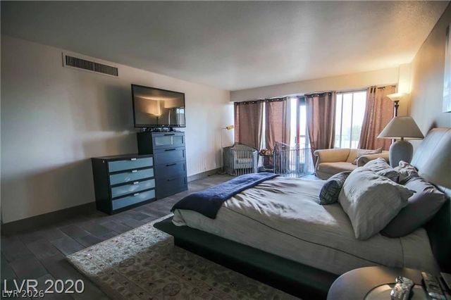 3111 Bel Air Drive 4B, Las Vegas, NV 89109
