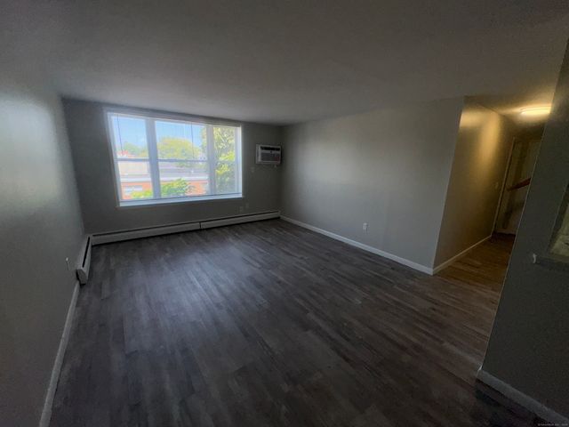 873 West Boulevard 310, Hartford, CT 06105