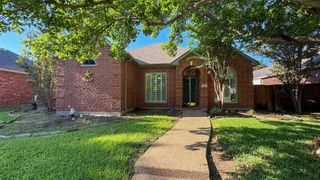 1164 Pleasant Oaks Drive, Lewisville, TX 75067