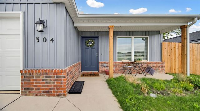 304 NW 67th Avenue, Bentonville, AR 72713