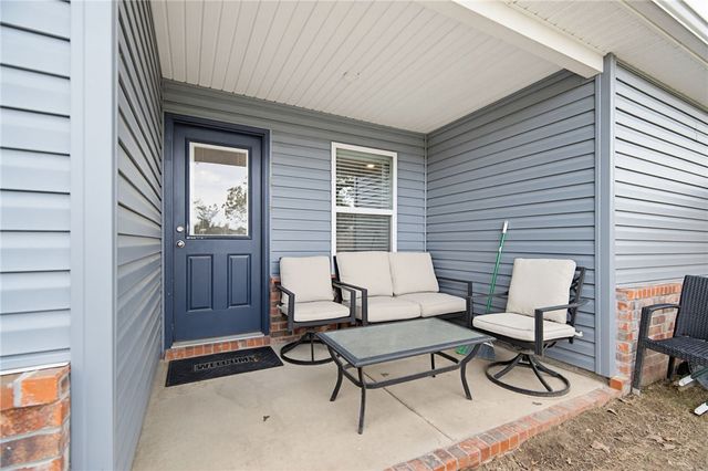 304 NW 67th Avenue, Bentonville, AR 72713