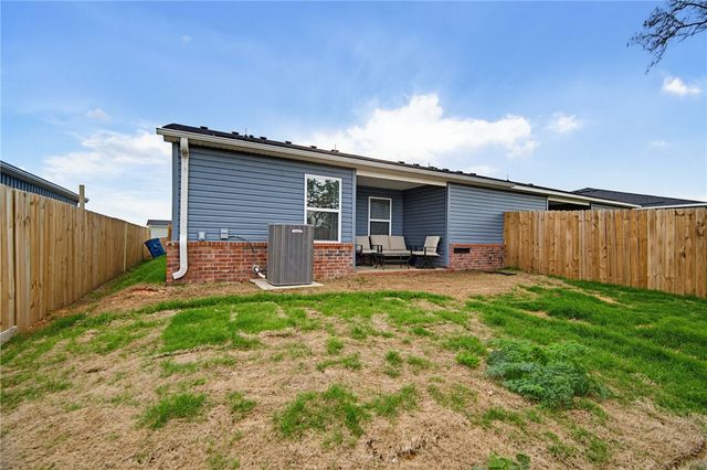 304 NW 67th Avenue, Bentonville, AR 72713