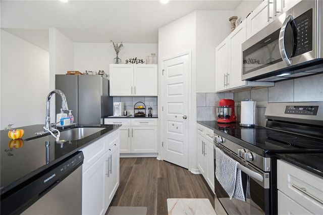 304 NW 67th Avenue, Bentonville, AR 72713