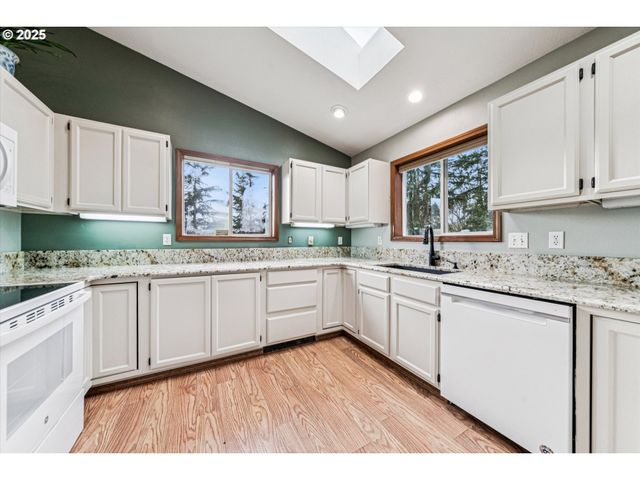 23465 S CENTRAL POINT Rd, Canby, OR 97013