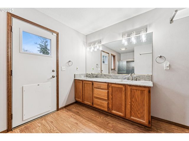 23465 S CENTRAL POINT Rd, Canby, OR 97013