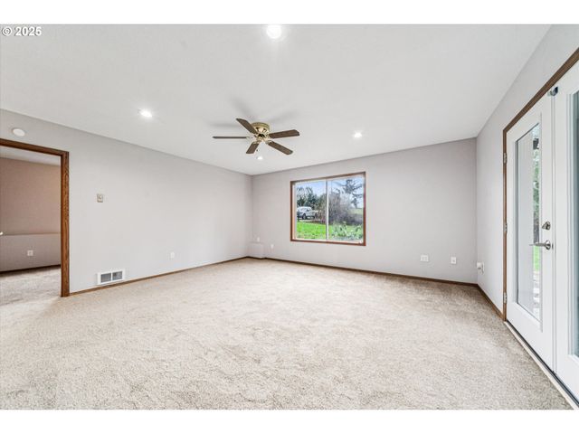 23465 S CENTRAL POINT Rd, Canby, OR 97013