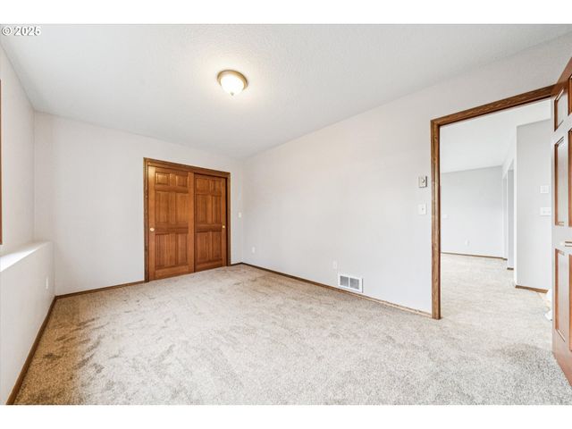 23465 S CENTRAL POINT Rd, Canby, OR 97013